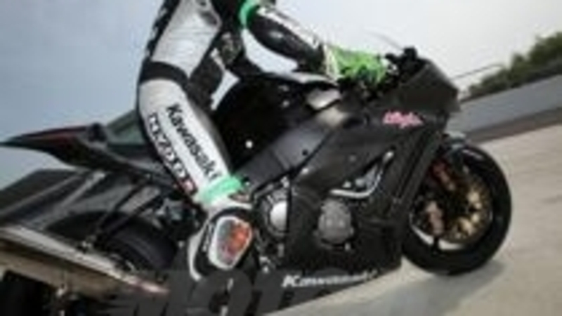 Kawasaki Ninja ZX-10R 2011. Due giorni di test in pista