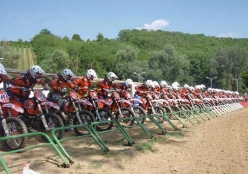 Trofei KTM: domenica l&rsquo;Enduro a Piediluco  e il Motocross a Cingoli