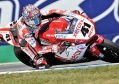 Qualifiche SBK a Brno. Bentornato Haga!