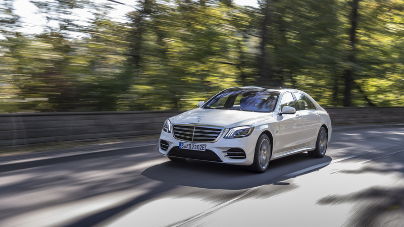 Mercedes-Benz S 560 e, anche la terza generazione &egrave; plug-in hybrid 