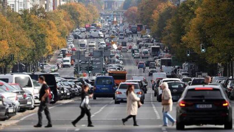 UE, taglio emissioni CO2 auto: Consiglio Ambiente decide per -35% al 2030