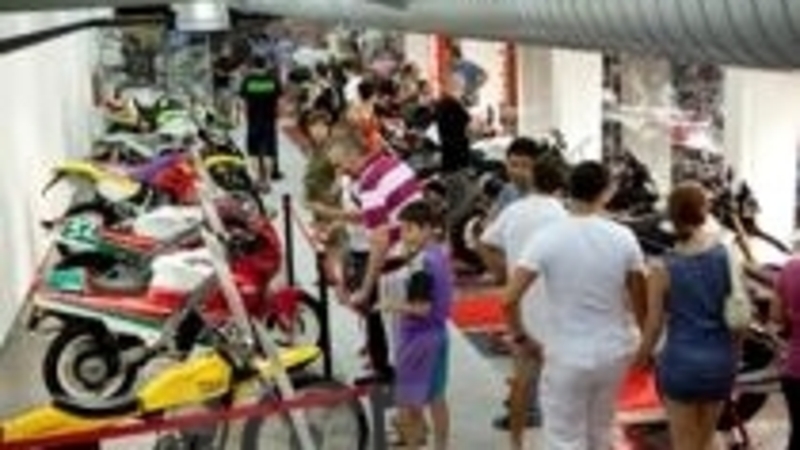 Grande successo della &ldquo;Notte Aprilia&rdquo;