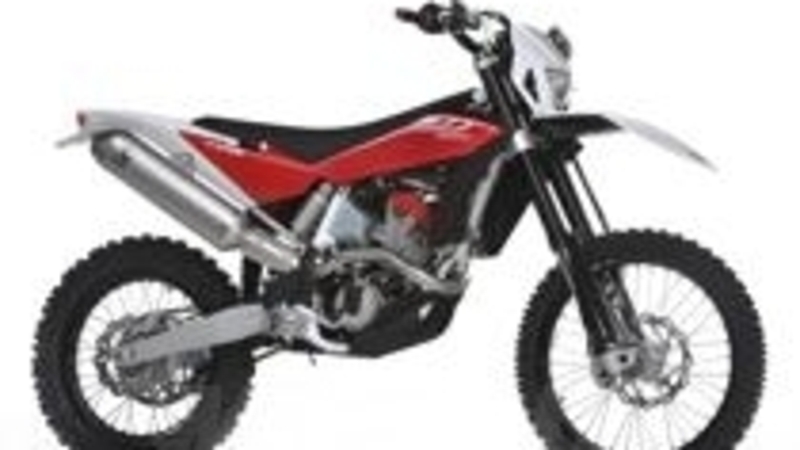 Le nuove Husqvarna TE449, TE511 e TC449