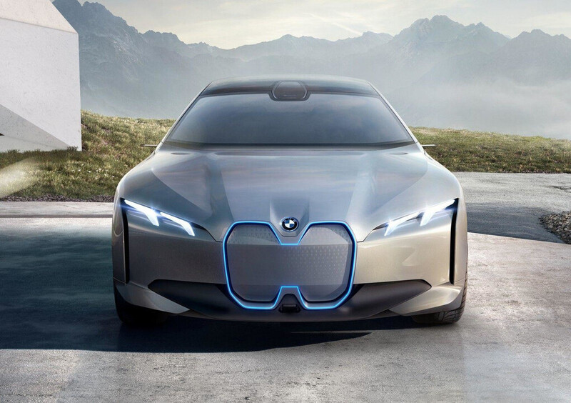 BMW i4, arriver&agrave; nel 2021 per sfidare Tesla 