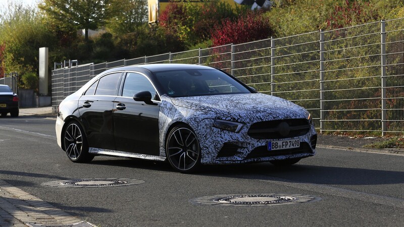 Mercedes-AMG A 35, ecco la berlina [Foto spia]