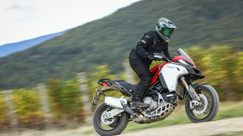 Ducati Multistrada Enduro 1260: test su strada e fuoristrada in Toscana