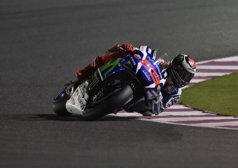 MotoGP, Qatar 2016.  Lorenzo &egrave; il pi&ugrave; veloce nelle FP1