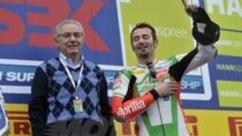 Biaggi rimarr&agrave; in Aprilia fino al 2012