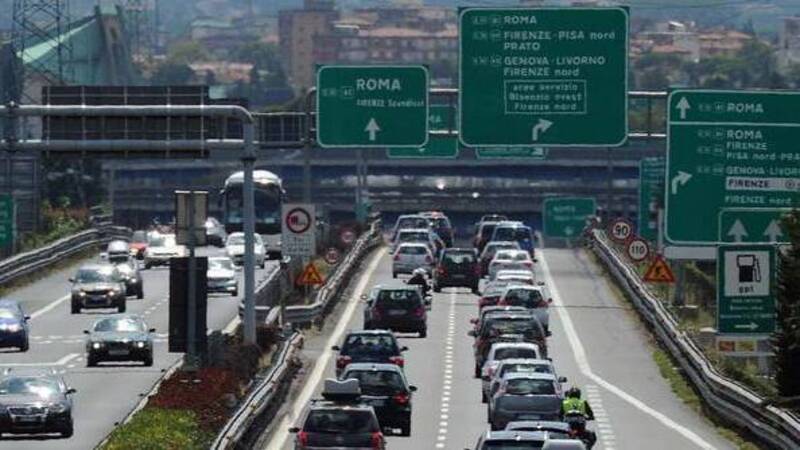 Pendolari: viaggiano di pi&ugrave; e vanno pi&ugrave; lontano