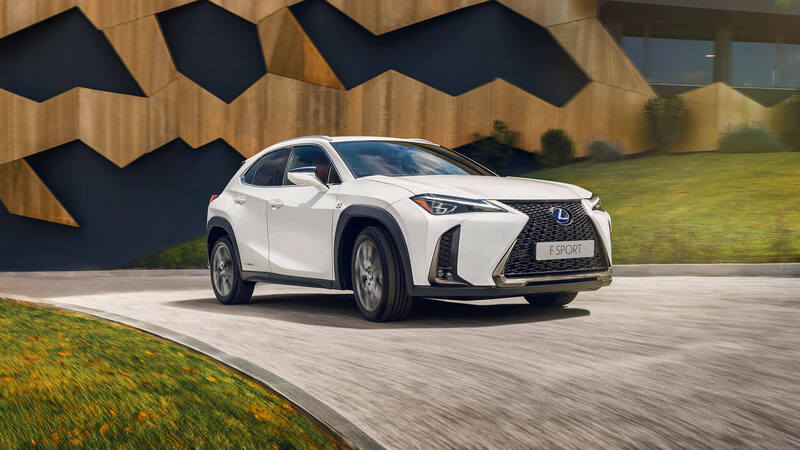 Lexus UX Hybrid, ecco i prezzi 