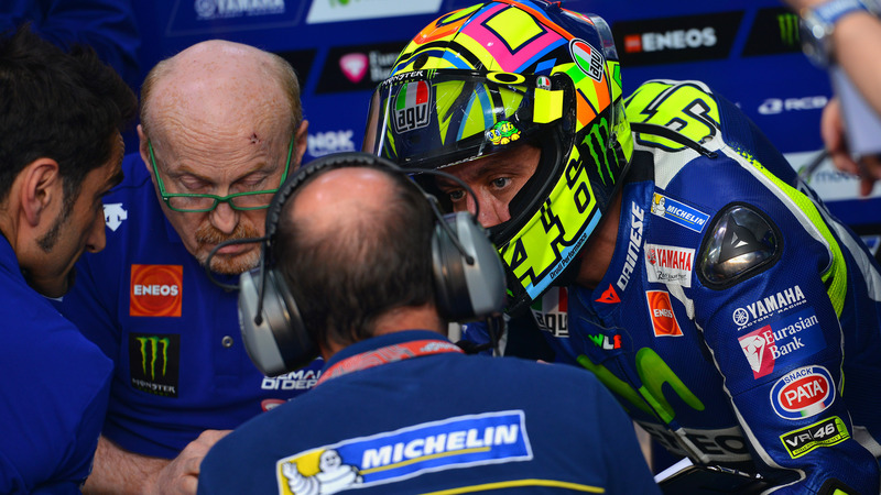 MotoGP 2016. Rossi: "Nel passo mi sento veloce"