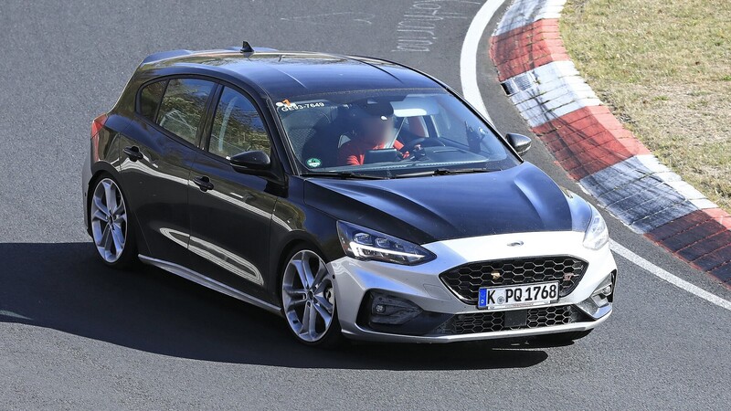 Ford Focus ST, avvistata ancora [Foto Spia]