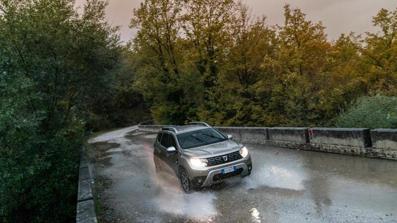 Nuovo Dacia Duster 2018 GPL: il N&deg;1 dei SUV &egrave; gasato, ma con i piedi per terra [video]