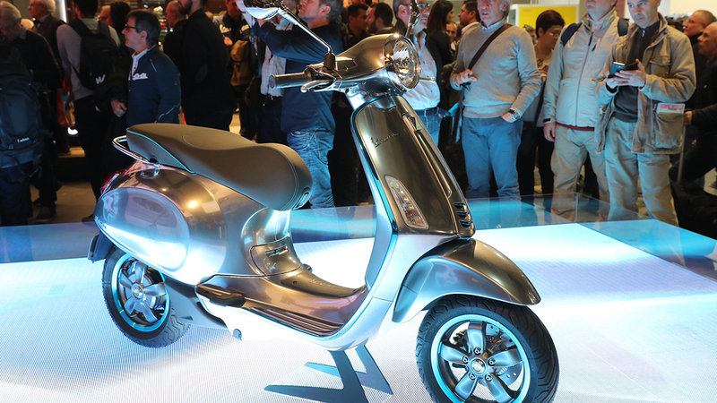 Vespa Elettrica, partono con EICMA le vendite