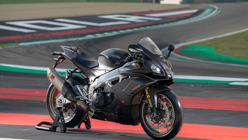 EICMA 2018: Aprilia RSV4 Factory 1100 2019, foto, video e dati