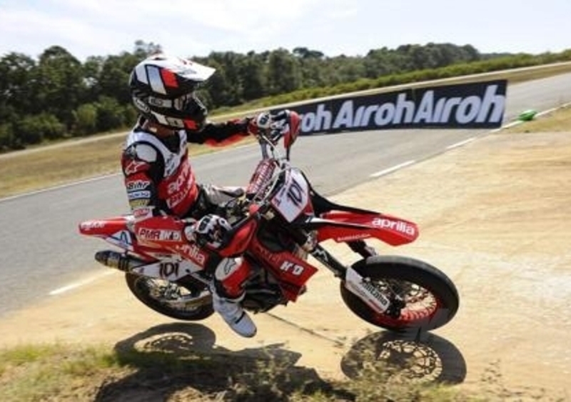 Van Den Bosch si aggiudica il quinto round degli Internazionali di Supermoto