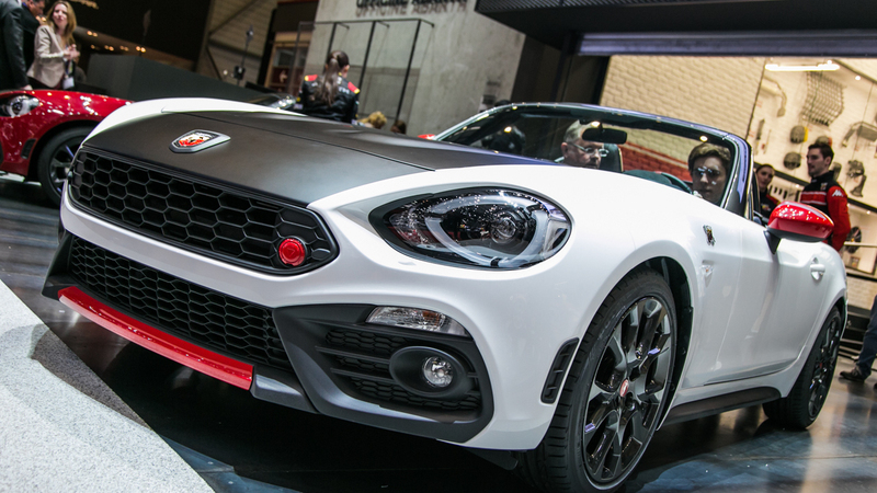 Il video dell&#039;Abarth 124 Spider al Salone di Ginevra 2016