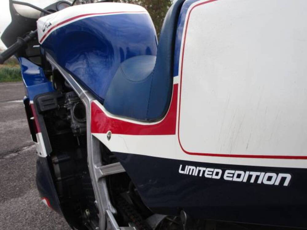 Suzuki GSX R 750 LIMITED EDITION (6)