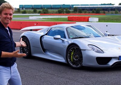 Nico Rosberg al volante della Porsche 918 Spyder [Video]