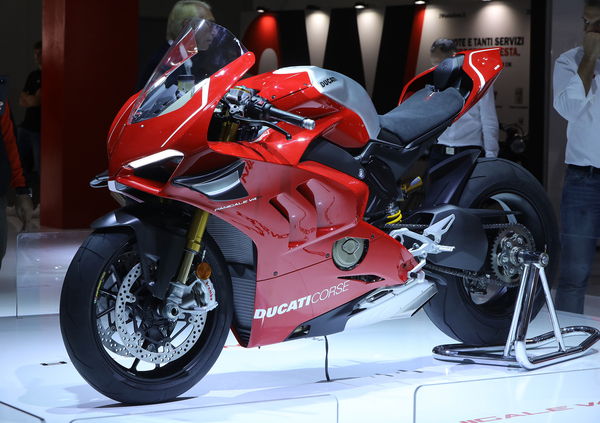 EICMA 2018: Ducati Panigale V4R, foto, video e dati