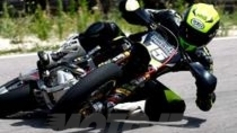 Supermoto. Questi sono fuori di testa!