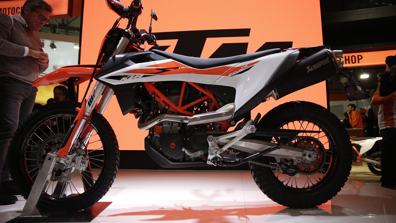 EICMA 2018: KTM 690 Enduro R e SMC R, foto, video e dati