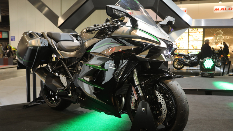 EICMA 2018: Kawasaki Ninja H2 SX SE+, foto e dati