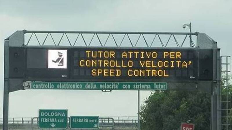 Limite di velocit&agrave; in autostrada a 150 km/h: la proposta della Lega 