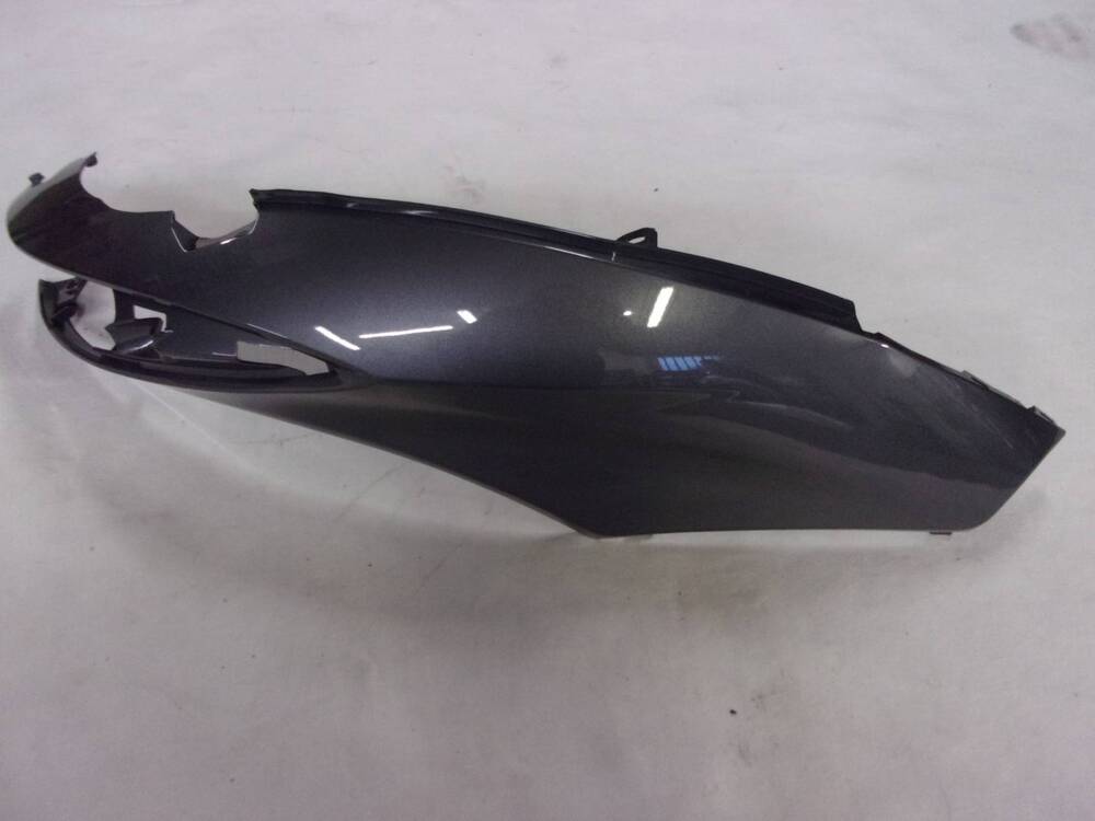 CARENA POSTERIORE DESTRA PIAGGIO NEW LIBERTY (2)