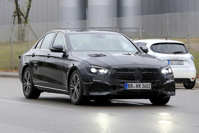 Mercedes-Benz Classe E, restyling in arrivo [Foto spia]