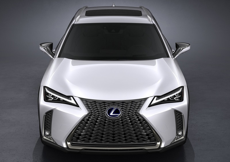 Lexus UX (2018-->>) (3)