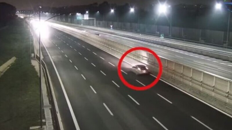 A24, contromano per 10 km per dell&#039;alt della polizia