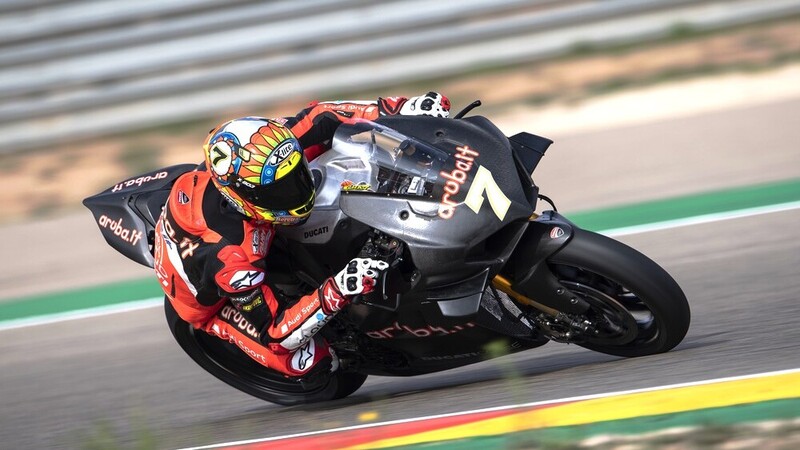 Test SBK. Debutto positivo per la Panigale V4 ad Aragon