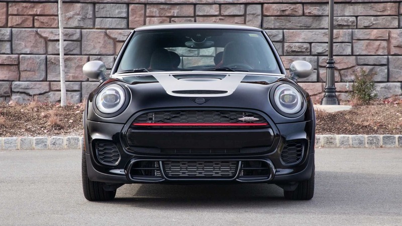 MINI John Cooper Works, arriva la Knights Edition (e non solo)