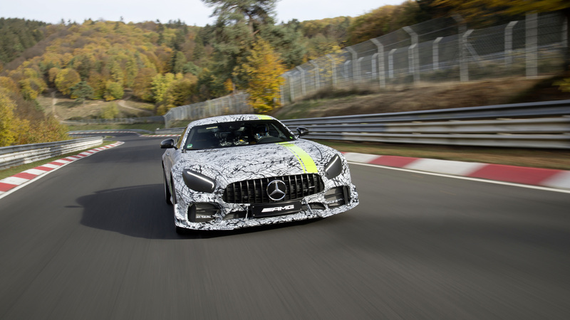 Mercedes-AMG GT R Pro, debutto al Salone di Los Angeles