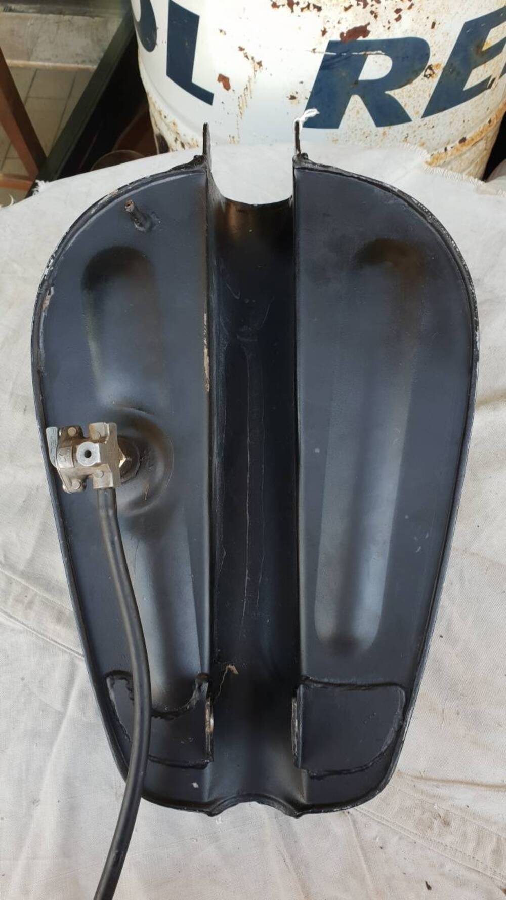 Serbatoio nero Harley-Davidson Sportster 883 (8)