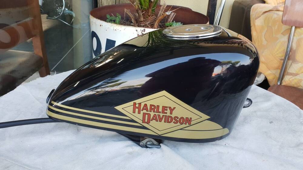 Serbatoio nero Harley-Davidson Sportster 883