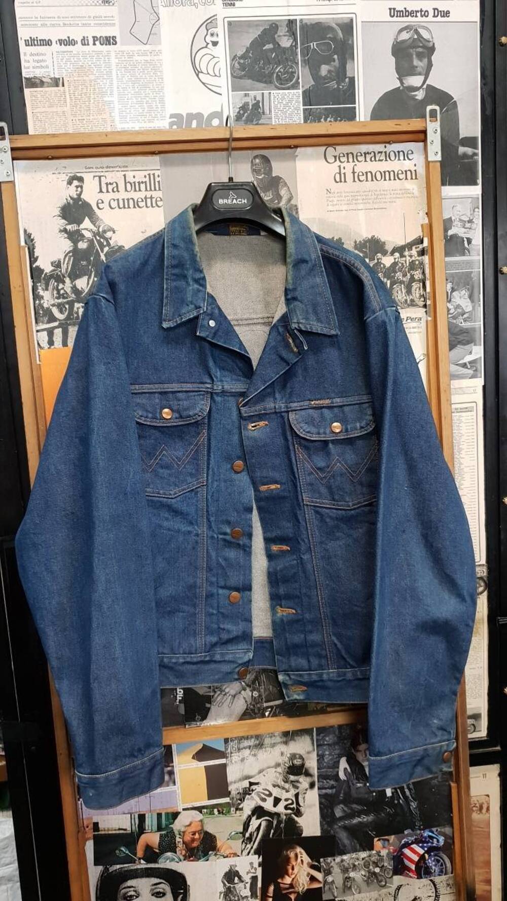 Giacca in jeans Wrangler con patch Harley-Davidson