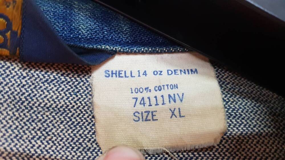 Giacca in jeans Wrangler con patch Harley-Davidson (7)