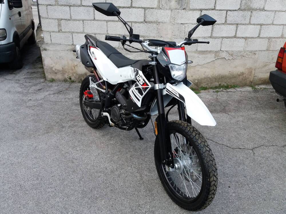KSR Moto TR 125 X EFI (2017 - 18) (2)