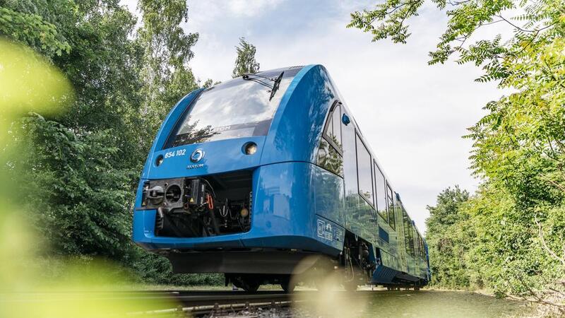 Idrogeno al posto del gasolio nei serbatoi: auto per ora no, ma treno si