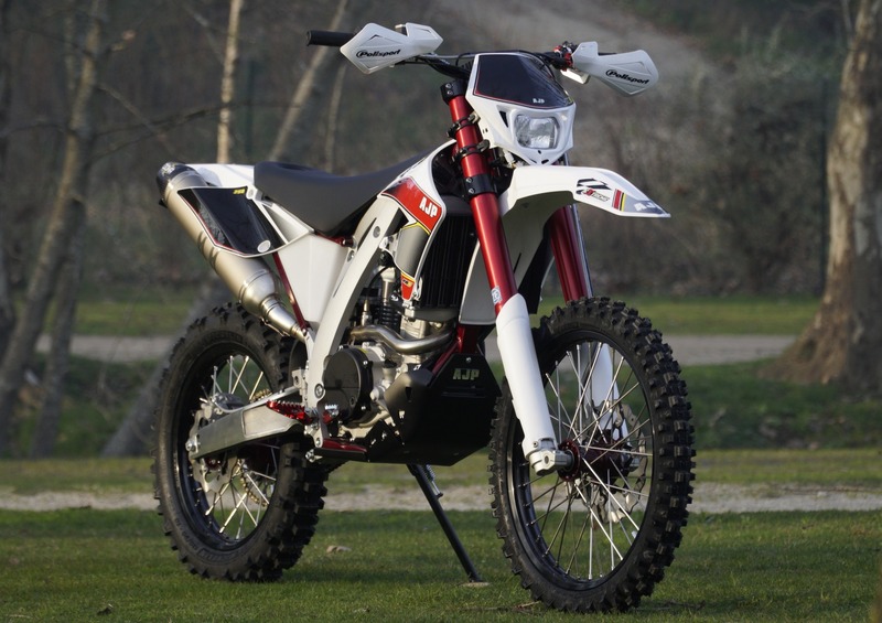 AJP PR5 250 Extreme PR5 250 Extreme (2017 - 18)