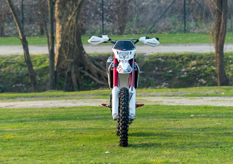 AJP PR5 250 Extreme PR5 250 Extreme (2017 - 18) (5)