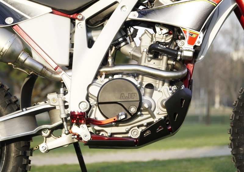 AJP PR5 250 Extreme PR5 250 Extreme (2017 - 18) (8)