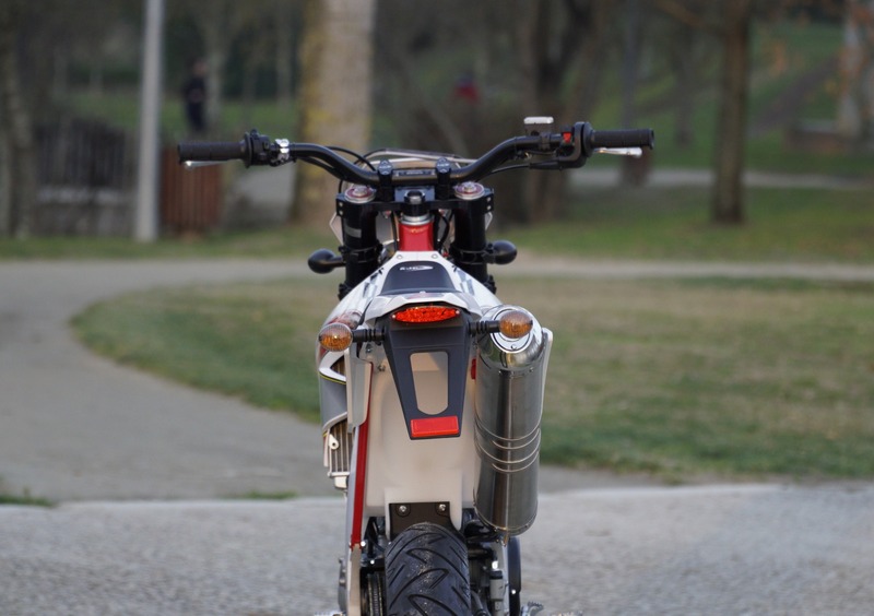 AJP PR5 250 Supermoto PR5 250 Supermoto (2017 - 18) (9)