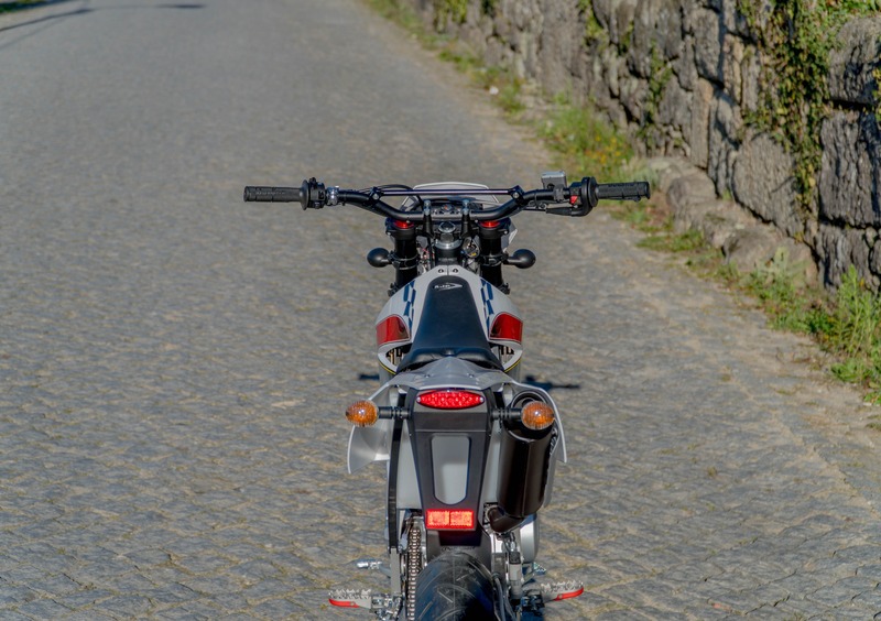 AJP PR3 240 Supermoto PR3 240 Supermoto (2017 - 18) (6)