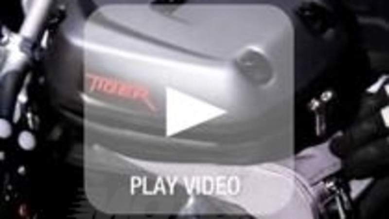 Triumph Adventure. 4&deg; video, accessori e abbigliamento