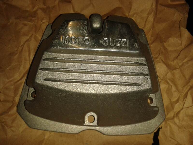 Coperchi valvole Moto Guzzi