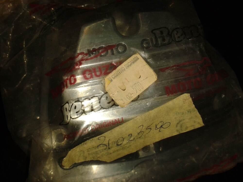 Coperchi valvole Moto Guzzi (2)