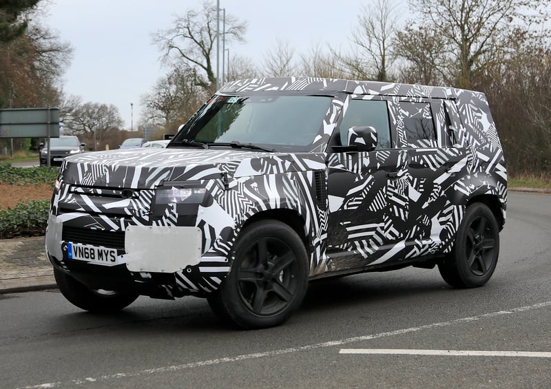 Land Rover Defender 2019, ecco le foto spia